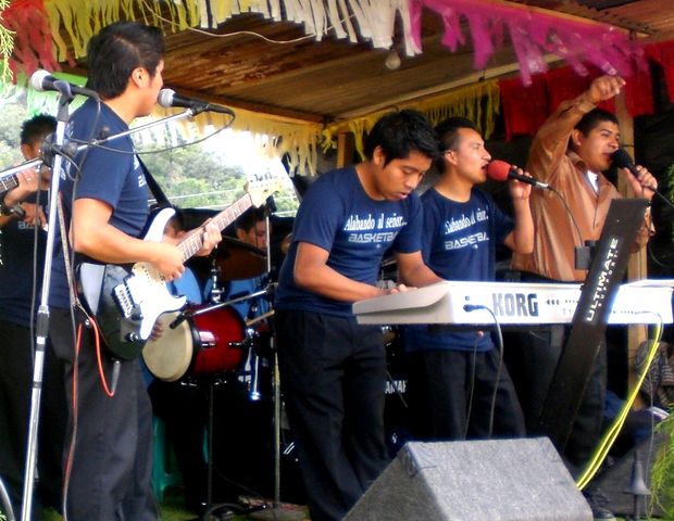 Mauricio Tubac y Semilla de Fé
